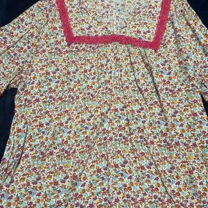 Floral Print top with hot pink Trim